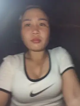 Snapshot of Pussy_tits chatting on July 23, 3:15 am Pussy tits online show from July 23, 3:15 am
