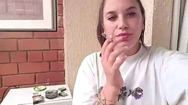 JosphinePriolo online show from July 14, 9:58 am