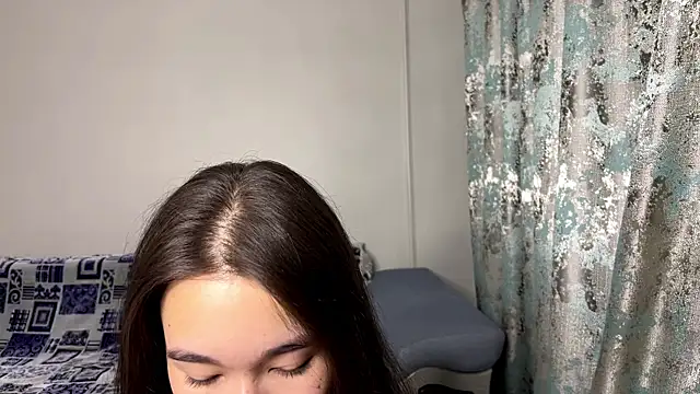 NichollePoque online show from July 16, 5:13 am