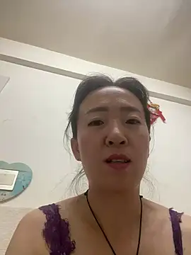 Snapshot of haitangdouwana chatting on July 13, 9:56 am haitangdouwana online show from July 13, 9:56 am