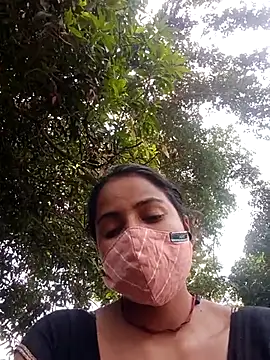 Snapshot of Poojakumari20 chatting on July 17, 5:58 am Poojakumari20 online show from July 17, 5:58 am