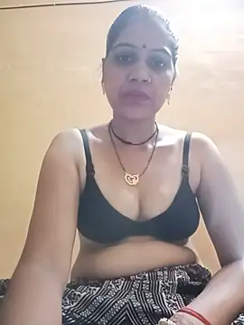 Snapshot of simran_bby chatting on July 20, 5:00 am simran bby online show from July 20, 5:00 am