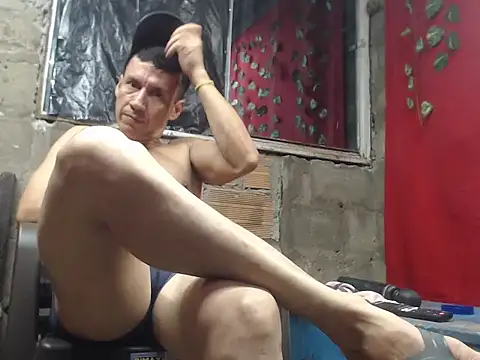 Snapshot of pareja_sexyfire20 chatting on July 18, 1:21 am pareja sexyfire20 online show from July 18, 1:21 am
