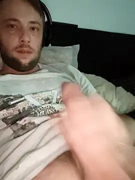 Snapshot of llChrisll95 chatting on July 29, 7:23 pm llChrisll95 online show from July 29, 7:23 pm