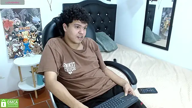 Snapshot of ethan_cortes chatting on July 15, 7:19 pm ethan cortes online show from July 15, 7:19 pm