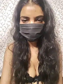 Snapshot of Miss_Yashika__ chatting on August 5, 8:06 am Miss Yashika online show from August 5, 8:06 am
