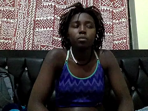 Snapshot of Naughtykamii chatting on August 3, 4:00 pm Naughtykamii online show from August 3, 4:00 pm