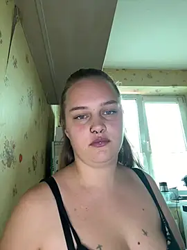 Snapshot of Laylaa_Rose chatting on July 22, 10:40 am Laylaa Rose online show from July 22, 10:40 am