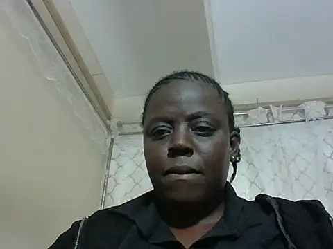 Snapshot of Tess_mbilia chatting on July 15, 9:09 pm Tess mbilia online show from July 15, 9:09 pm