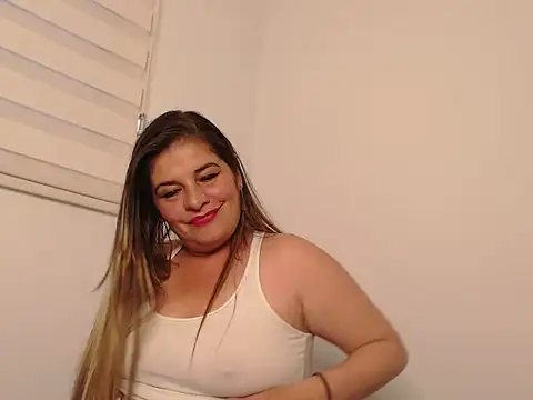 Snapshot of isabelmush chatting on July 20, 10:39 am isabelmush online show from July 20, 10:39 am
