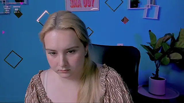 Snapshot of linda_lynx chatting on July 20, 10:39 am linda lynx online show from July 20, 10:39 am