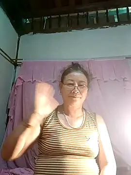 Snapshot of Lena_9x chatting on July 17, 5:47 am Lena 9x online show from July 17, 5:47 am