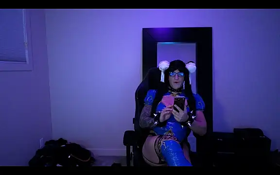 Sissyprincess335 online show from July 17, 8:10 am