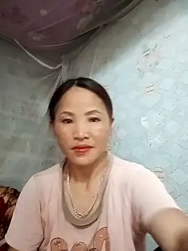 Mie-Miee online show from July 17, 1:18 pm