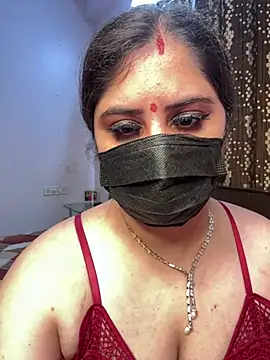 Snapshot of gurleen_kirat chatting on July 18, 6:23 pm gurleen kirat online show from July 18, 6:23 pm