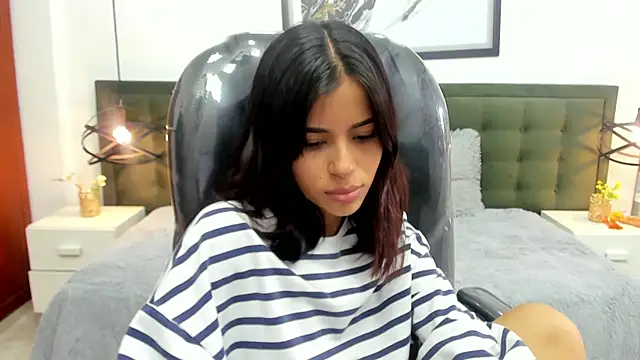Snapshot of sparks_eva chatting on July 24, 6:28 pm sparks eva online show from July 24, 6:28 pm