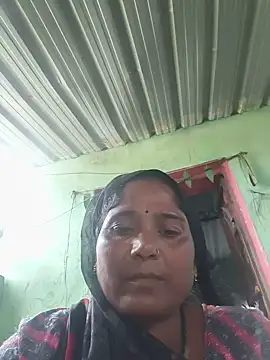 Hott arushi online show from July 23, 10:46 am