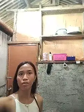 Snapshot of ShyOne1724 chatting on July 21, 3:42 am ShyOne1724 online show from July 21, 3:42 am