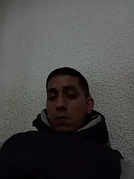 Snapshot of Biggboy10 chatting on July 21, 2:47 am Biggboy10 online show from July 21, 2:47 am