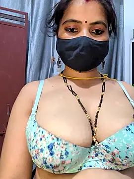 Snapshot of Laila_fuck chatting on July 24, 5:22 pm Laila fuck online show from July 24, 5:22 pm