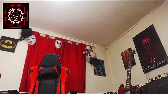 Snapshot of Amanda_Valeska chatting on December 17, 6:42 pm Amanda Valeska online show from December 17, 6:42 pm