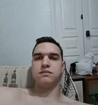 Snapshot of simle_man chatting on July 26, 12:12 pm simle man online show from July 26, 12:12 pm