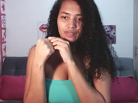 Snapshot of SofyHarper chatting on July 29, 11:47 pm SofyHarper online show from July 29, 11:47 pm