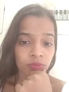 Snapshot of Itsjanvi07 chatting on July 27, 7:04 am Itsjanvi07 online show from July 27, 7:04 am
