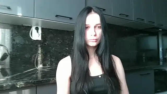 Snapshot of Juicy-Elis chatting on August 1, 6:01 am Juicy-Elis online show from August 1, 6:01 am