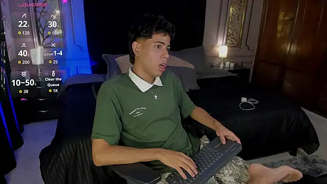 Snapshot of Lucas_West_ chatting on July 27, 12:12 pm Lucas West online show from July 27, 12:12 pm