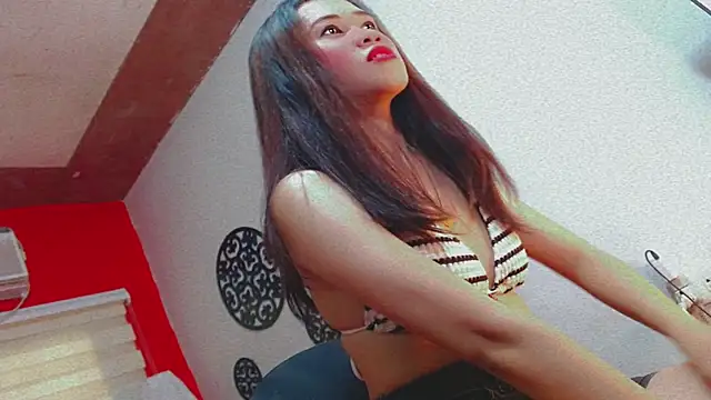 Snapshot of XxxGirl_on_FirexxX chatting on July 24, 6:00 am XxxGirl on FirexxX online show from July 24, 6:00 am