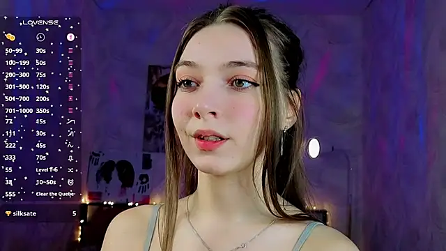 Snapshot of Aura_Lune_ chatting on July 25, 4:04 pm Aura Lune online show from July 25, 4:04 pm
