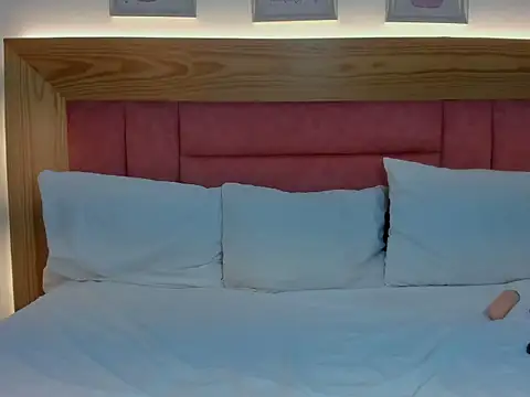 Kassandra-Miller online show from August 2, 2:26 pm