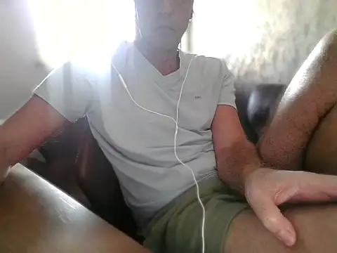 Snapshot of trebor600 chatting on July 26, 8:21 am trebor600 online show from July 26, 8:21 am