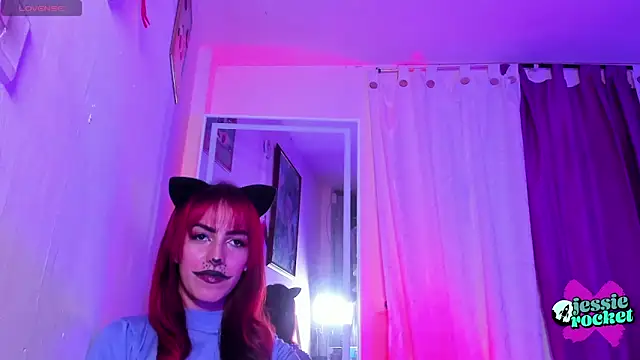 jessierocketx online show from October 29, 9:49 pm