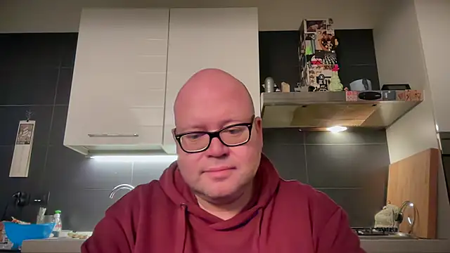 Snapshot of theitalianbear chatting on December 21, 6:09 am theitalianbear online show from December 21, 6:09 am