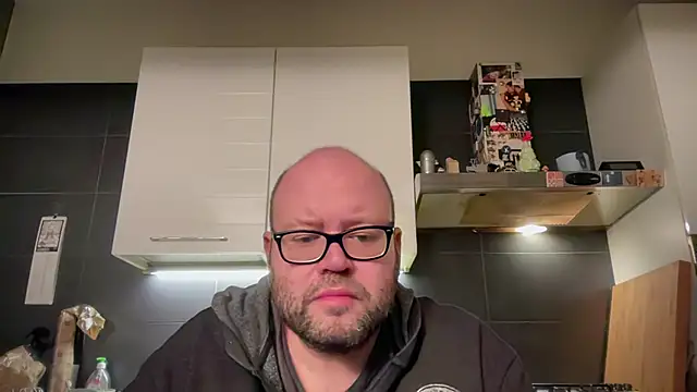 Snapshot of theitalianbear chatting on January 8, 8:07 pm theitalianbear online show from January 8, 8:07 pm