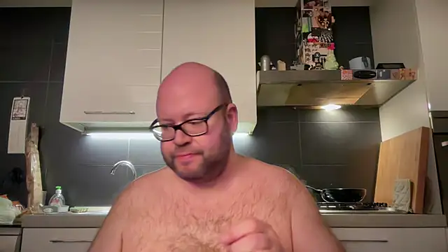 Snapshot of theitalianbear chatting on January 29, 6:50 pm theitalianbear online show from January 29, 6:50 pm