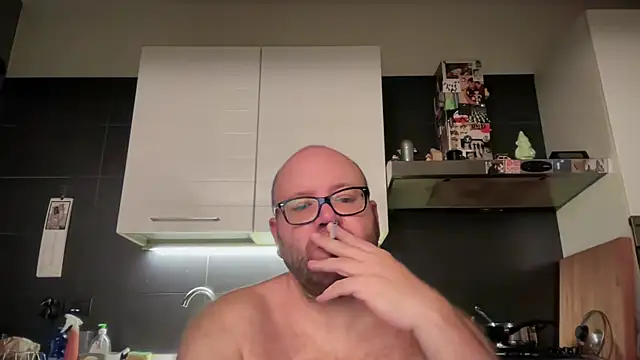 Snapshot of theitalianbear chatting on September 16, 6:20 pm theitalianbear online show from September 16, 6:20 pm