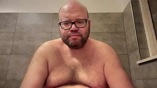 Snapshot of theitalianbear chatting on September 21, 3:19 am theitalianbear online show from September 21, 3:19 am