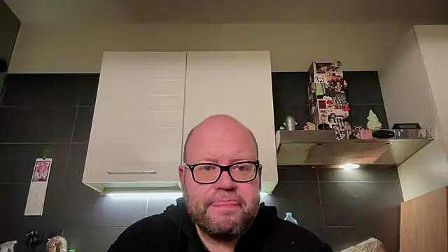 theitalianbear online show from April 6, 2:53 am