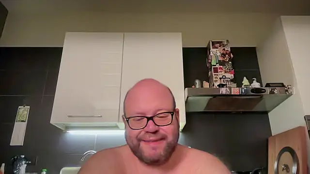 theitalianbear online show from May 15, 11:45 pm