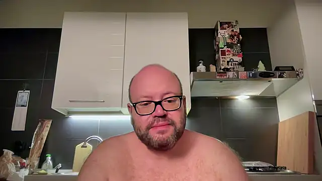 theitalianbear online show from July 15, 2:28 am