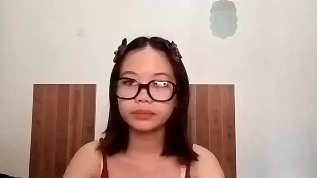 Snapshot of YunaSato chatting on August 1, 3:39 am YunaSato online show from August 1, 3:39 am