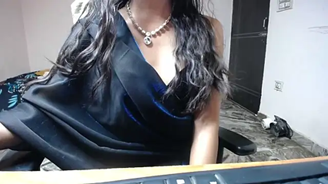 Snapshot of Lyra_luxe chatting on August 2, 7:45 pm Lyra luxe online show from August 2, 7:45 pm