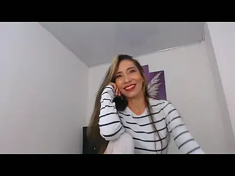 luna sexth online show from July 30, 5:28 am