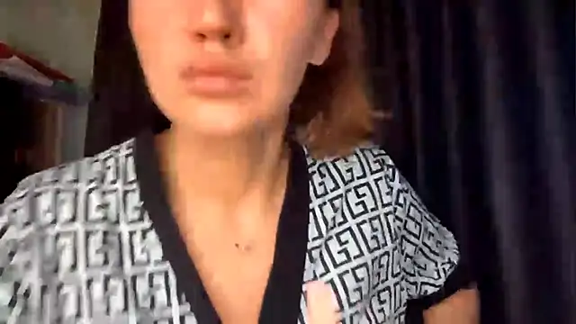 Adele Virelsons online show from July 31, 8:14 am