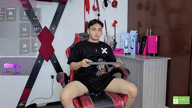 Snapshot of Mathias_LatinBoy chatting on July 30, 9:25 pm Mathias LatinBoy online show from July 30, 9:25 pm