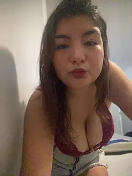 SofiaDinamita online show from August 4, 4:42 pm
