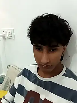Snapshot of Innocent_kush chatting on July 31, 1:43 pm Innocent kush online show from July 31, 1:43 pm